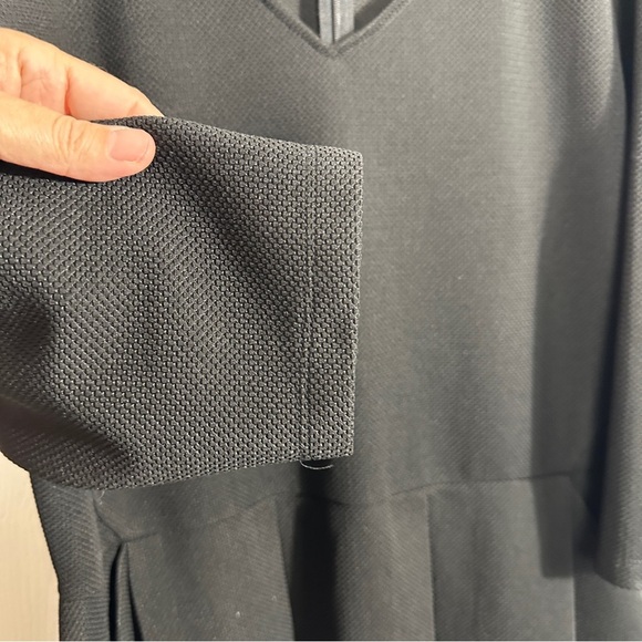 Attention textured black dress, size XXL, v-neck, office, date night, fall - Picture 6 of 10